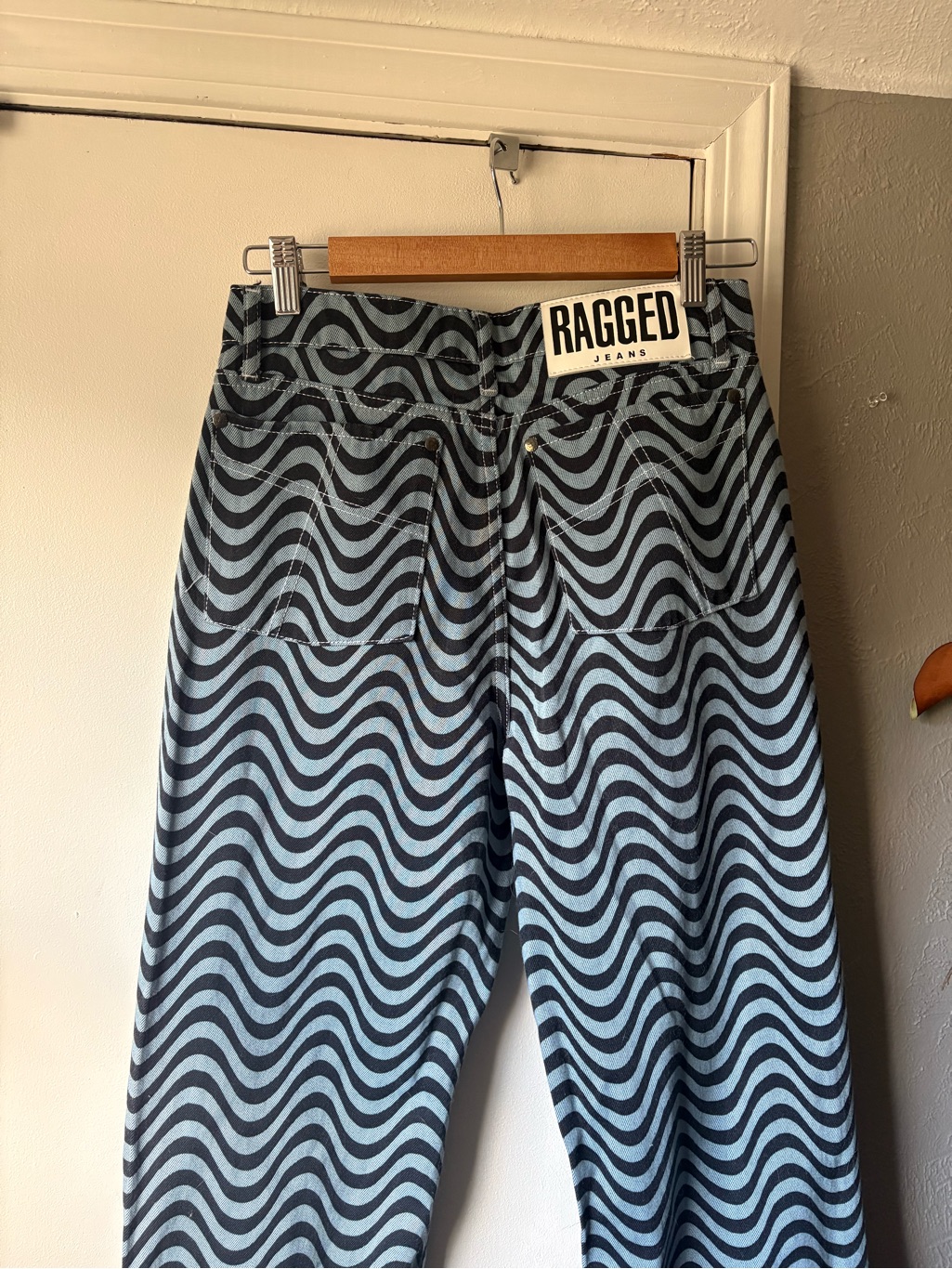 Ragged Jeans Womenâs Blue Wave-Print Jeans